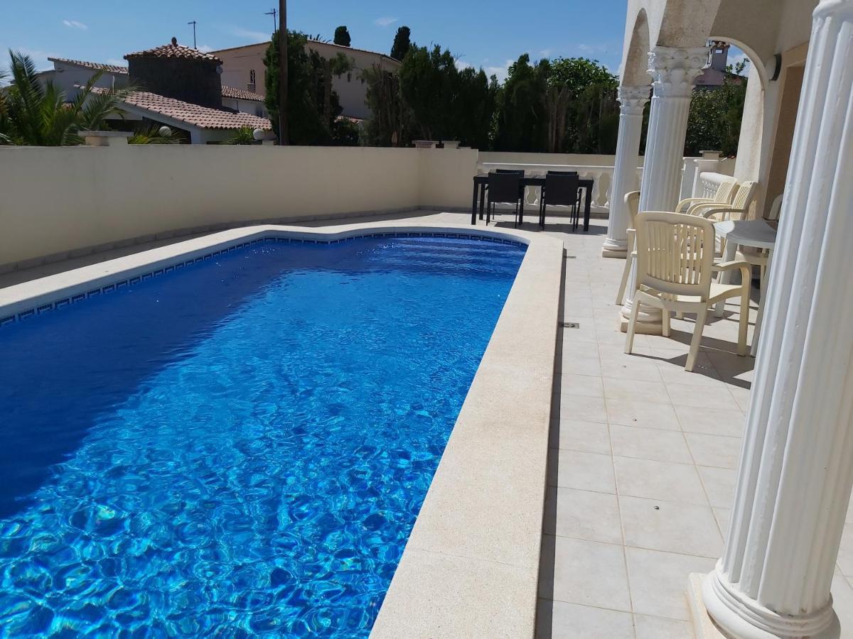 엠푸리아브라바 Casa Amb Piscina Privada 빌라 외부 사진